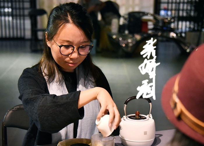 张婧秀.jpg 张婧秀.jpg